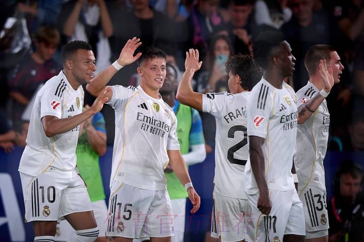 西甲队晒图抗议 暗示皇马获双标优待:点球呢? 西甲队晒图抗议 暗示皇马获双标优待:点球呢?